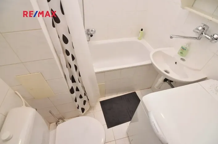 Pronájem bytu 2+kk, Praha - Košíře, Plzeňská, 41 m2