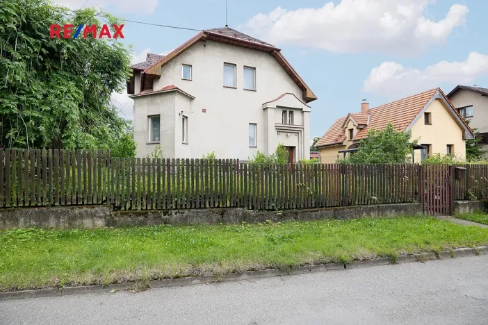 Prodej vily, Říčany, Edvarda Beneše, 270 m2