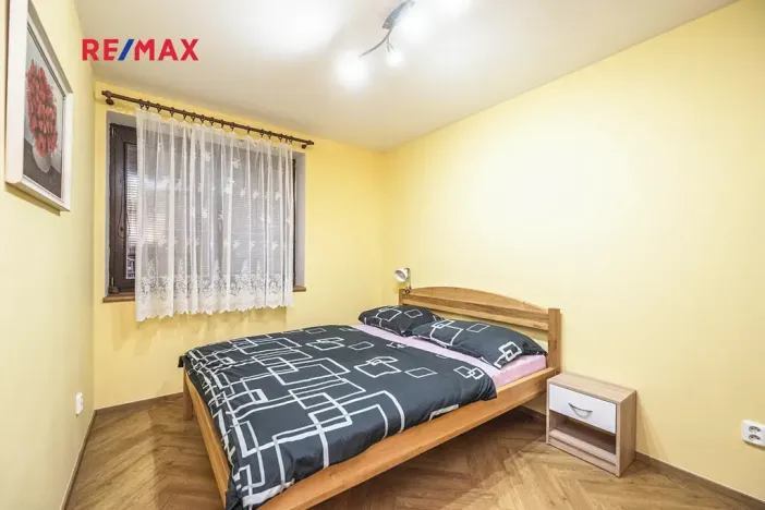 Pronájem rodinného domu, Mirošovice, Senohrabská, 150 m2