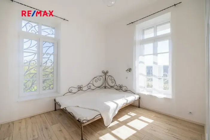 Prodej rodinného domu, Vráž, Nad Loděnicí, 219 m2