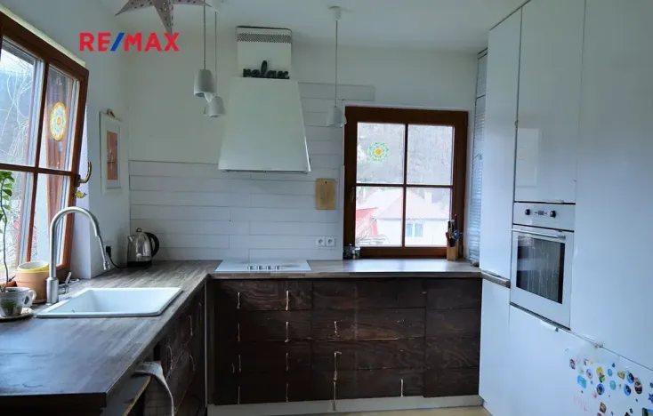 Prodej rodinného domu, Srbsko, Nad Kapličkou, 131 m2