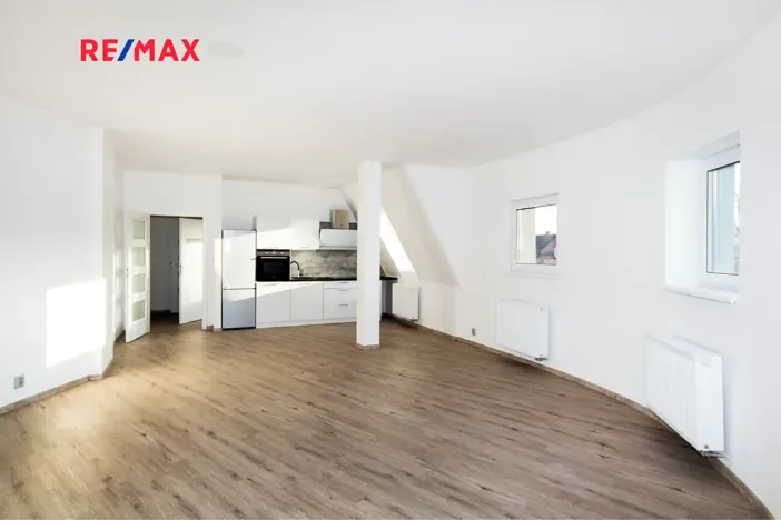 Prodej činžovního domu, Ústí nad Labem, náměstí Prokopa Velikého, 576 m2