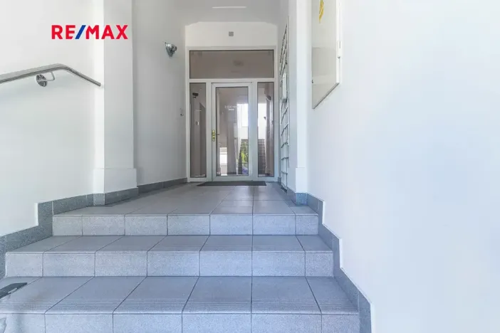 Prodej rodinného domu, Jaroměř, Husova, 700 m2