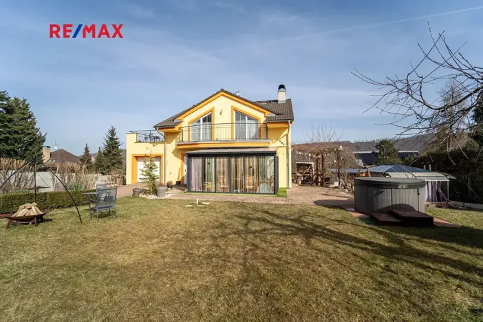 Prodej rodinného domu, Měchenice, Na Vyhlídce, 246 m2