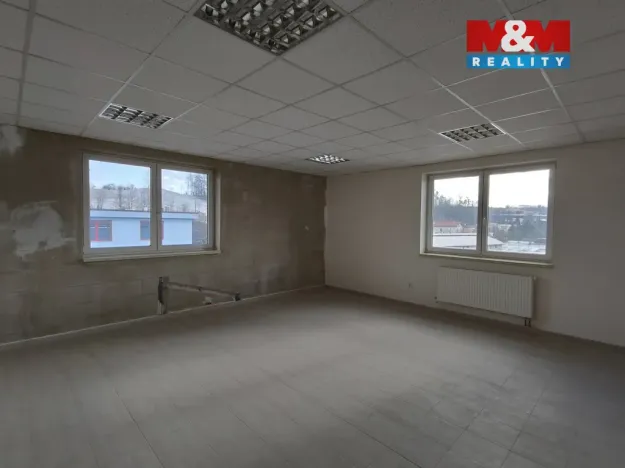 Pronájem výrobních prostor, Třanovice, 1295 m2