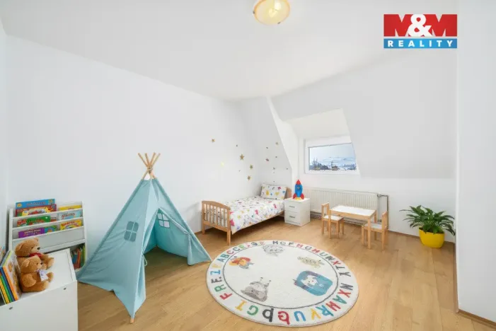 Prodej bytu 3+1, Čáslav - Čáslav-Staré Město, Na Kozinci, 102 m2