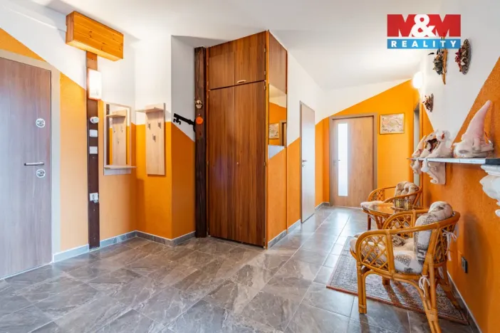 Prodej bytu 4+1, Mladošovice, 109 m2