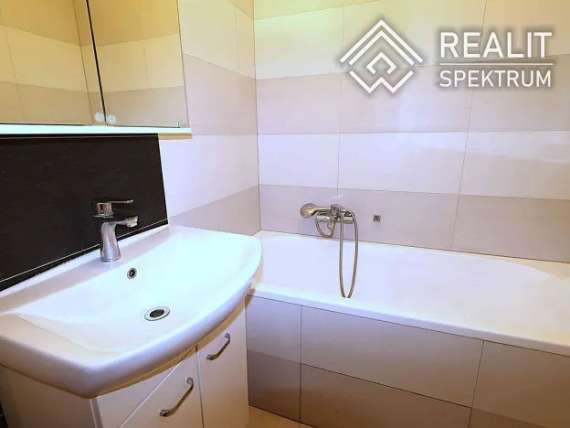 Prodej bytu 3+1, Ústí nad Orlicí, Kozinova, 64 m2