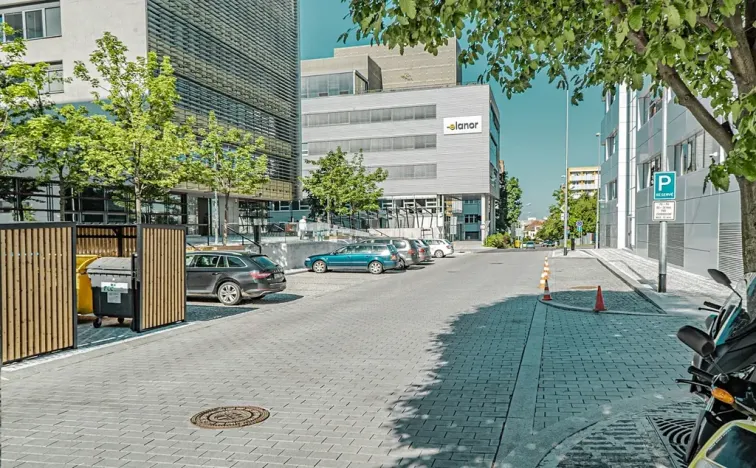 Pronájem kanceláře, Praha - Michle, Jemnická, 435 m2