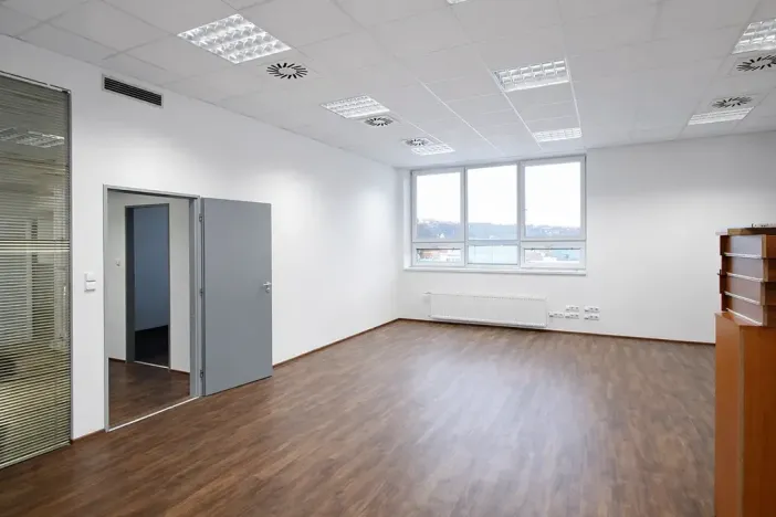 Pronájem kanceláře, Praha - Libeň, Lihovarská, 76 m2