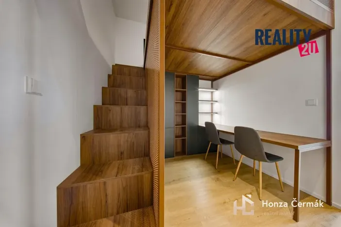 Pronájem bytu 1+kk, Brno, 35 m2