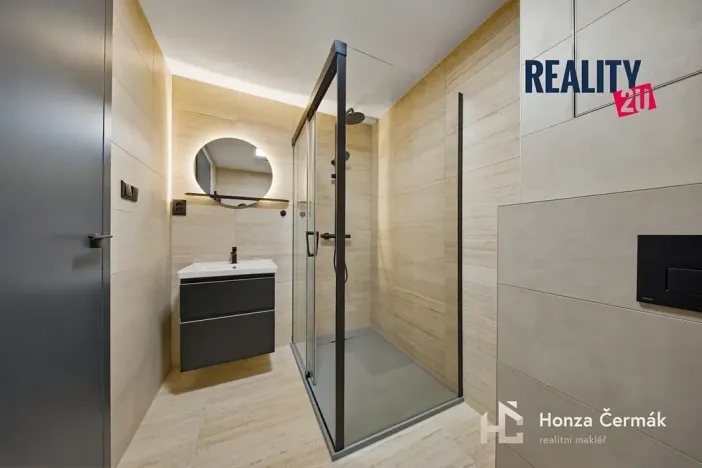 Pronájem bytu 1+kk, Brno, 35 m2