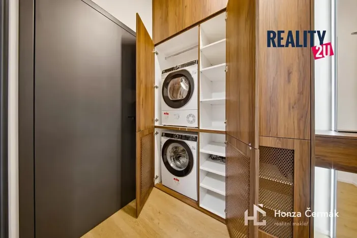 Pronájem bytu 1+kk, Brno, 35 m2