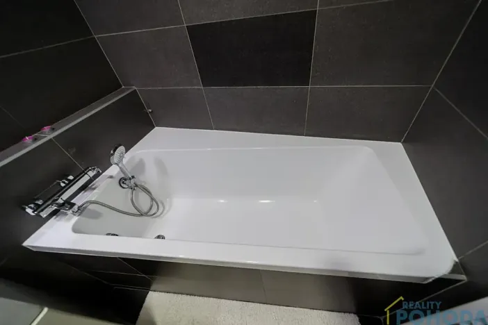 Pronájem bytu 2+kk, Choceň, Ostrovní, 60 m2