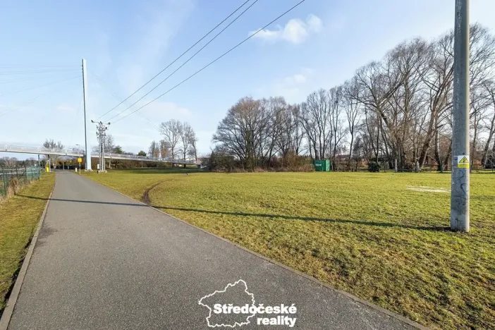 Prodej komerčního pozemku, Čelákovice, 1686 m2