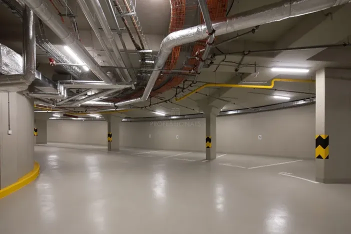 Pronájem kanceláře, Praha - Smíchov, Plzeňská, 454 m2