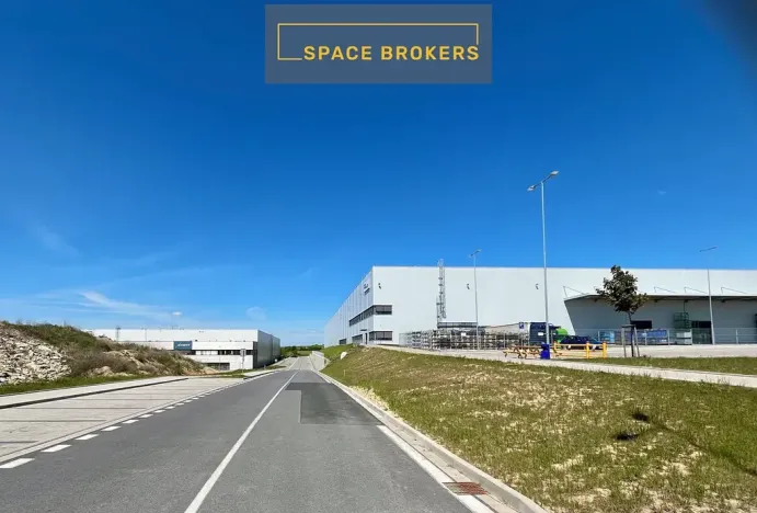 Pronájem skladu, Kvasiny, 2000 m2