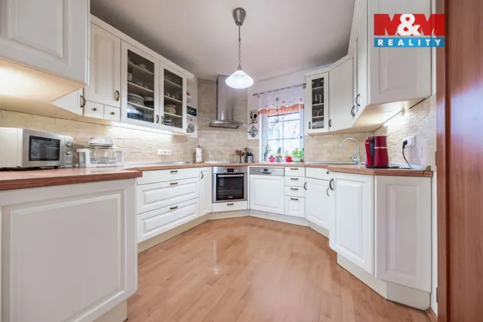 Prodej rodinného domu, Hradištko, Kersko, 160 m2