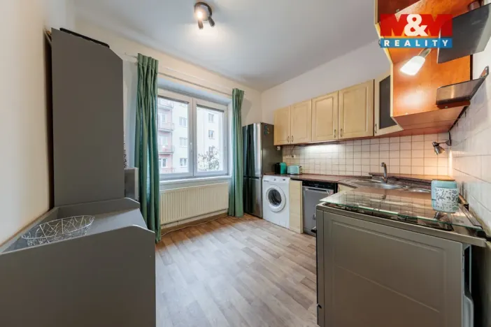 Prodej bytu 3+1, Karlovy Vary, Bulharská, 102 m2