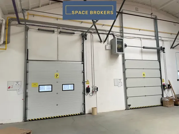 Pronájem skladu, Rousínov, 1298 m2