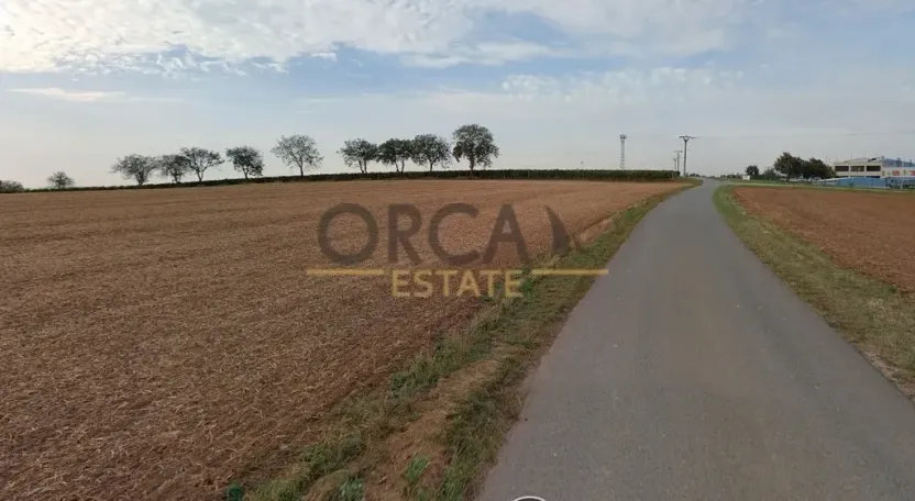 Prodej pozemku, Dambořice, 2675 m2