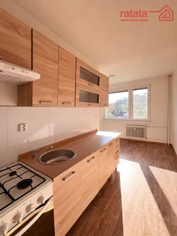 Pronájem bytu 2+1, Kadaň, Golovinova, 59 m2