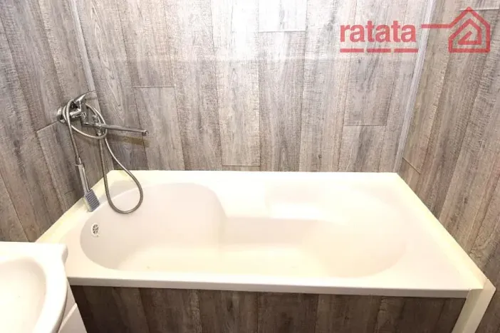 Pronájem bytu 2+1, Chomutov, Beethovenova, 49 m2