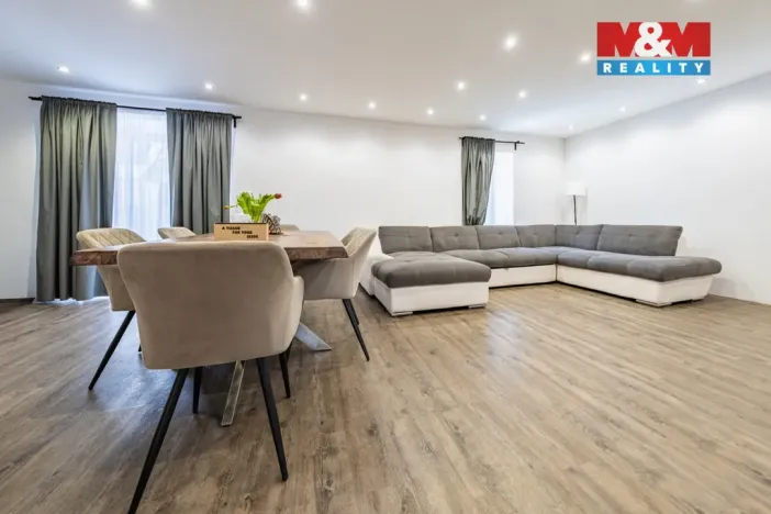 Prodej rodinného domu, Oleška - Krymlov, 250 m2