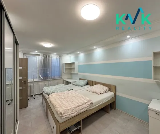 Pronájem bytu 3+1, Ostrov, Jungmannova, 74 m2