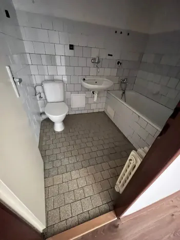 Pronájem bytu 1+1, Děčín, Mírové nám., 39 m2