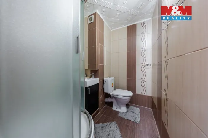 Prodej bytu 1+1, Loket, Sportovní, 38 m2