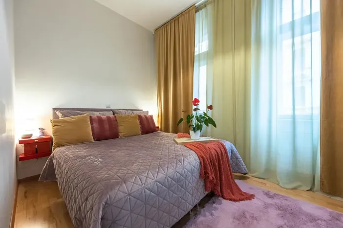 Pronájem bytu 2+kk, Praha, Tyršova, 56 m2