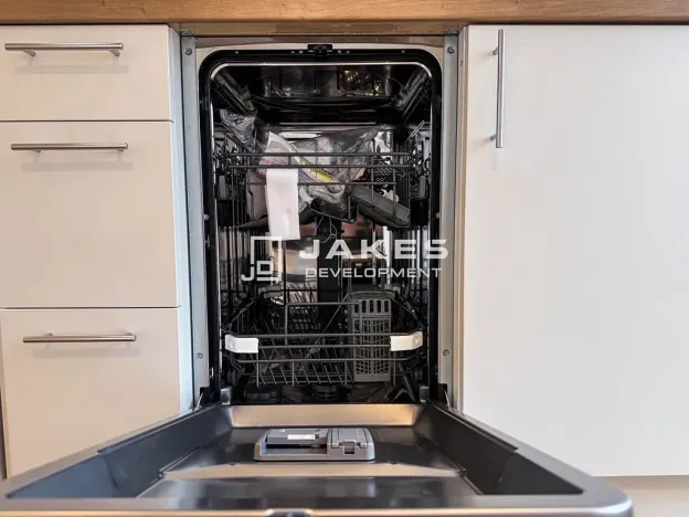 Pronájem bytu 1+kk, Praha - Liboc, Jenečská, 27 m2