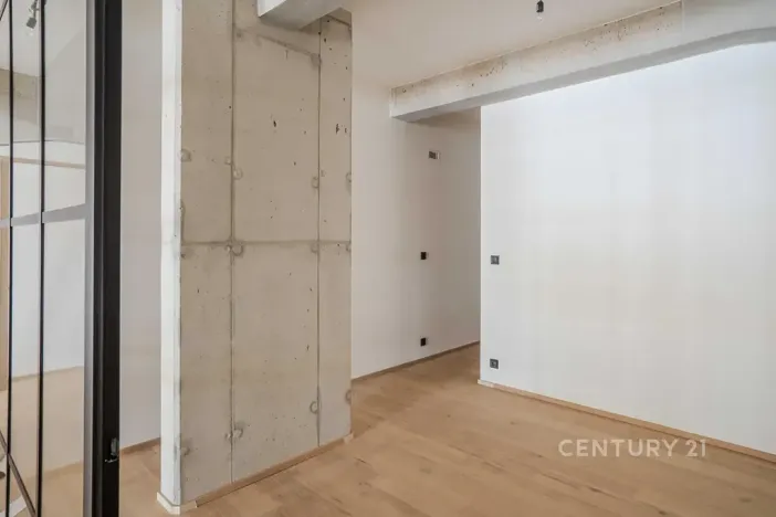 Prodej atypického bytu, Praha - Vysočany, Kolbenova, 176 m2