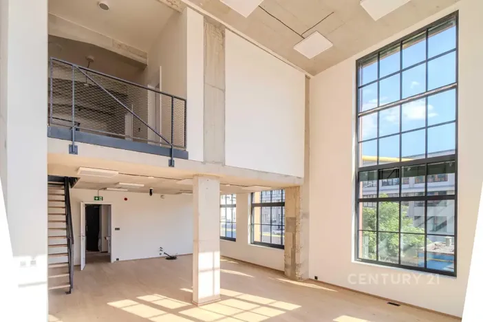 Prodej atypického bytu, Praha - Vysočany, Kolbenova, 144 m2