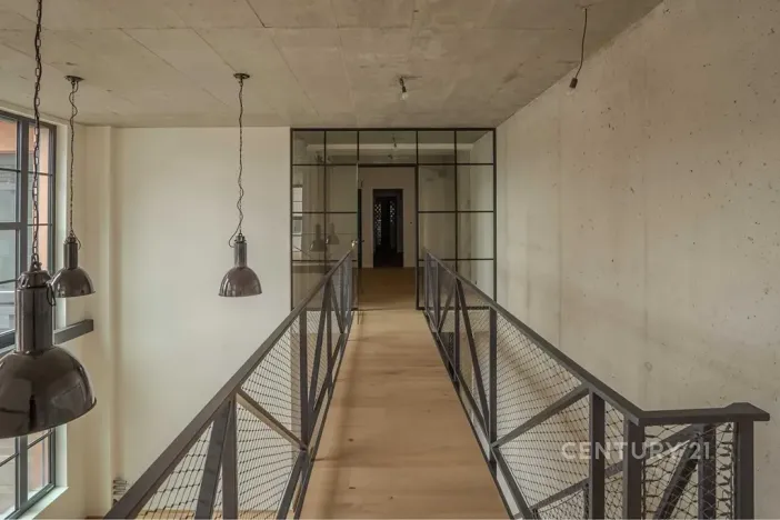 Prodej atypického bytu, Praha - Vysočany, Kolbenova, 181 m2