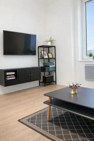 Pronájem bytu 2+kk, Praha - Holešovice, Bondyho, 55 m2