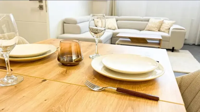 Pronájem bytu 2+kk, Praha - Smíchov, Arbesovo náměstí, 74 m2