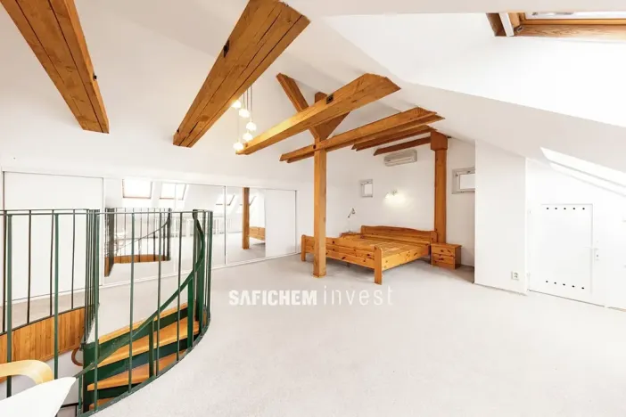 Prodej bytu 2+1, Praha - Vinohrady, Moravská, 104 m2