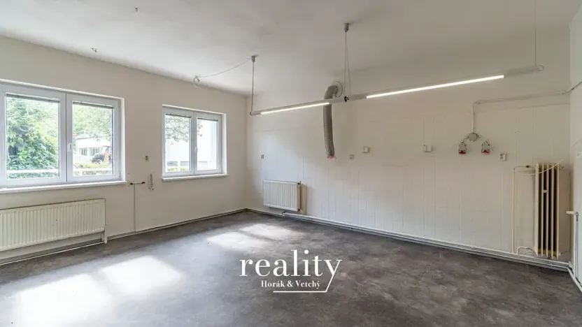 Pronájem výrobních prostor, Šebrov-Kateřina, 243 m2