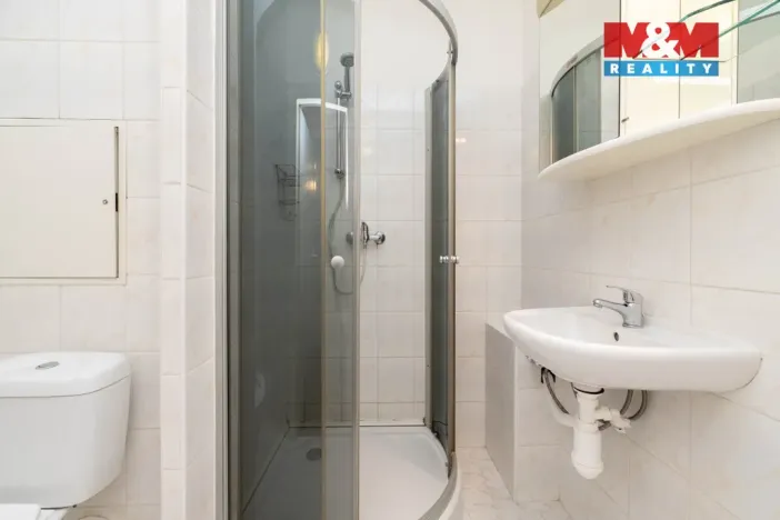 Pronájem bytu 1+kk, Praha - Háje, Květnového vítězství, 31 m2