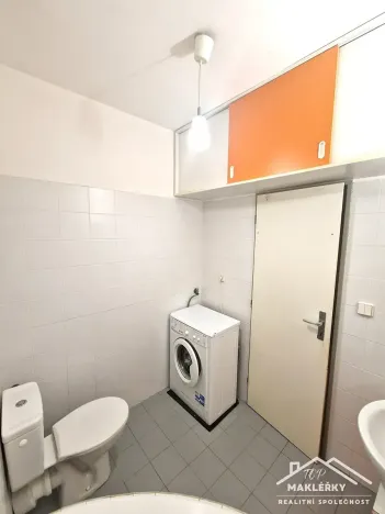 Prodej bytu 1+kk, Jesenice, V Lázních, 30 m2