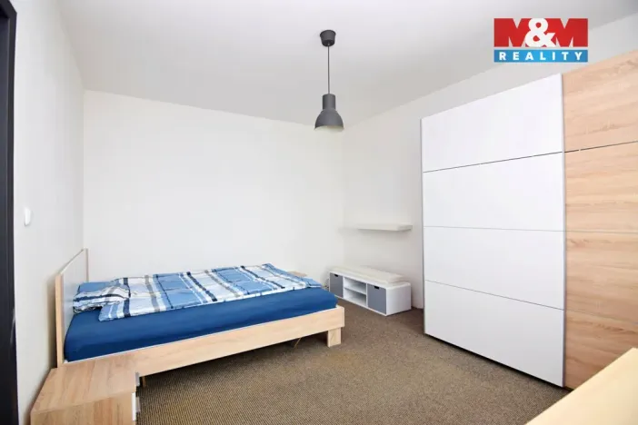 Pronájem bytu 1+1, Děčín - Děčín IX-Bynov, Kyjevská, 34 m2