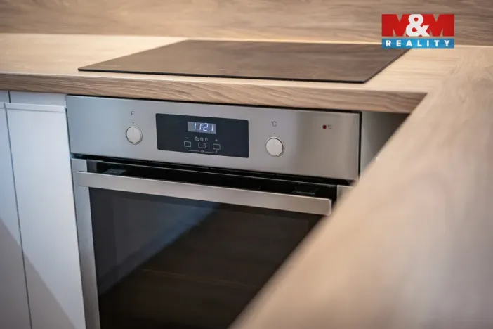 Prodej bytu 3+kk, Praha - Hrdlořezy, Mezilehlá, 70 m2