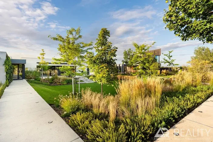 Prodej vícegeneračního domu, Ladná, Ovčačky, 407 m2