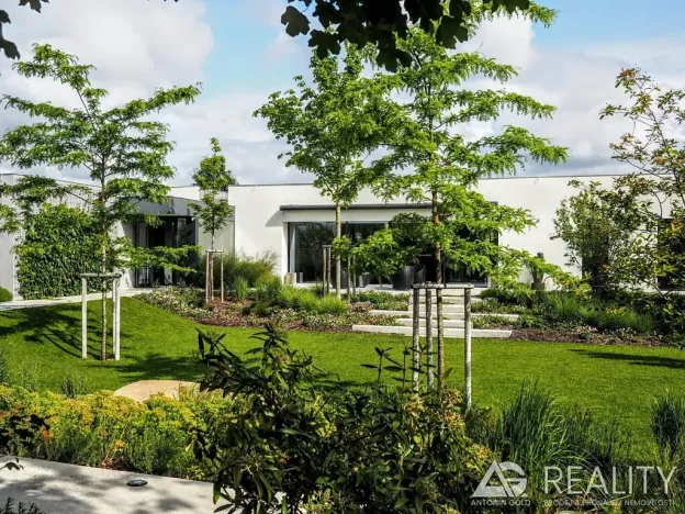 Prodej vícegeneračního domu, Ladná, Ovčačky, 407 m2