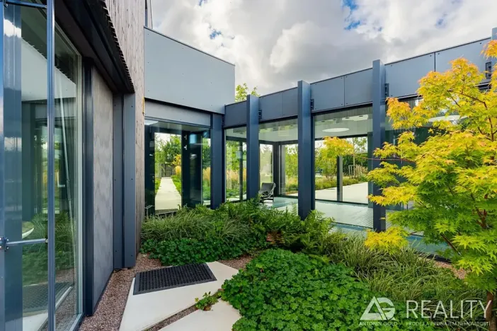 Prodej vícegeneračního domu, Ladná, Ovčačky, 407 m2