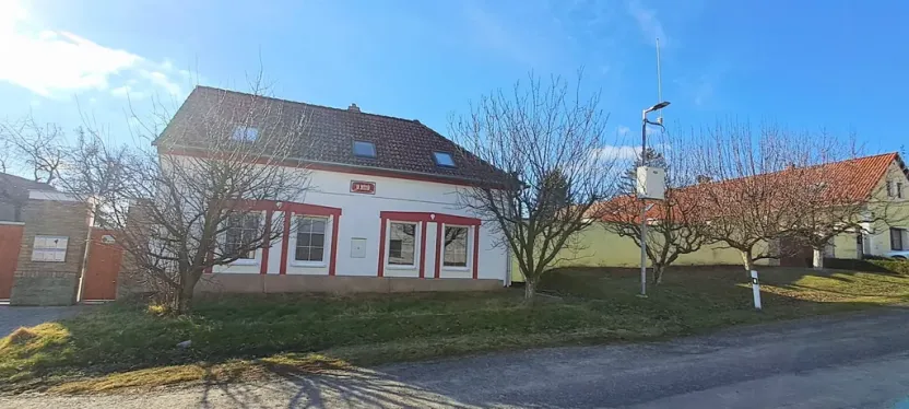 Pronájem bytu 1+kk, Peruc - Černochov, 30 m2