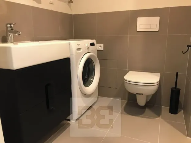 Pronájem bytu 1+kk, Praha - Stodůlky, Holýšovská, 34 m2