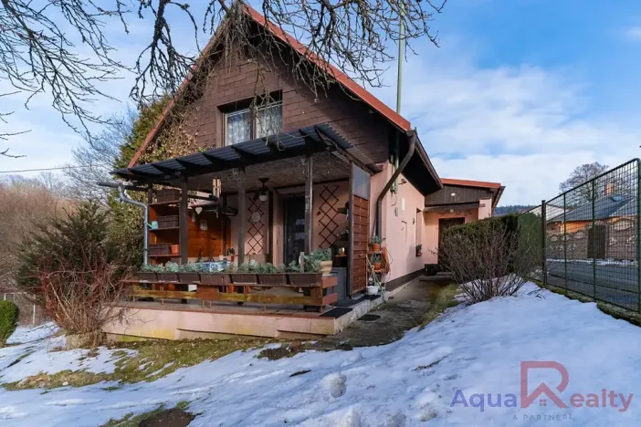 Prodej rodinného domu, Krásná, 307 m2